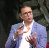 الدكتور خالد الحضري